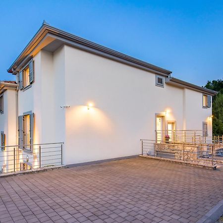 Plage Lovran Residence Bagian luar foto