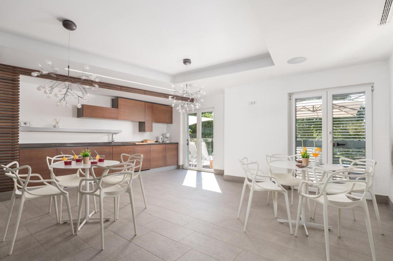 Plage Lovran Residence Bagian luar foto
