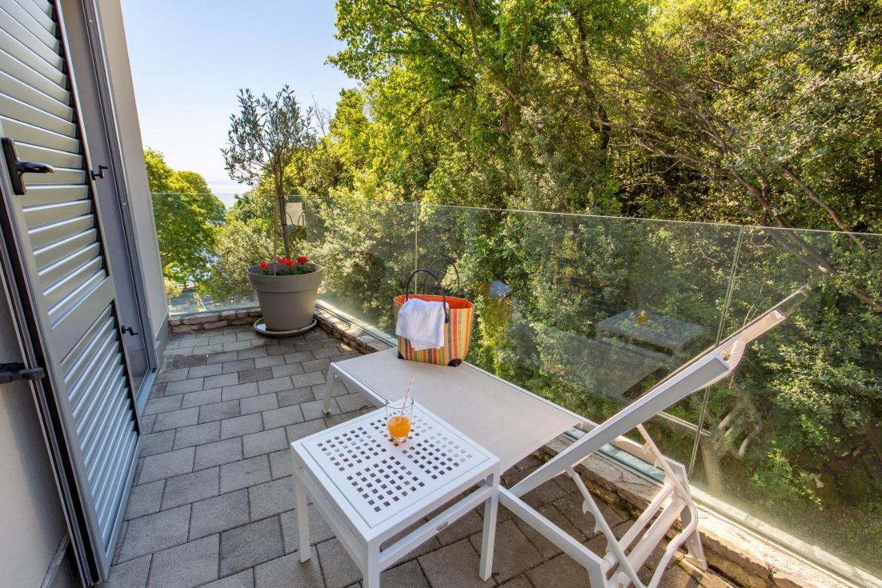 Plage Lovran Residence Bagian luar foto