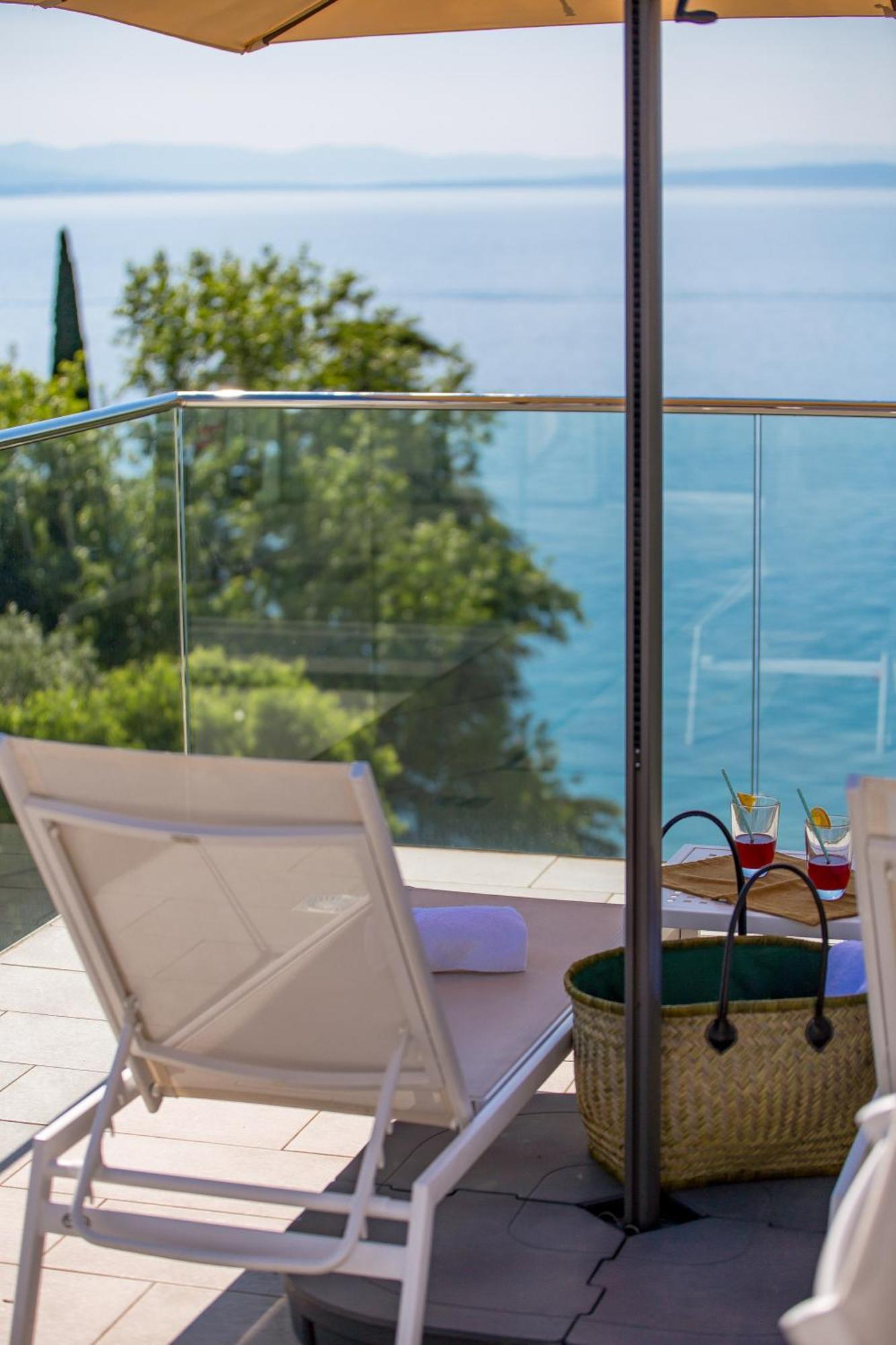 Plage Lovran Residence Bagian luar foto