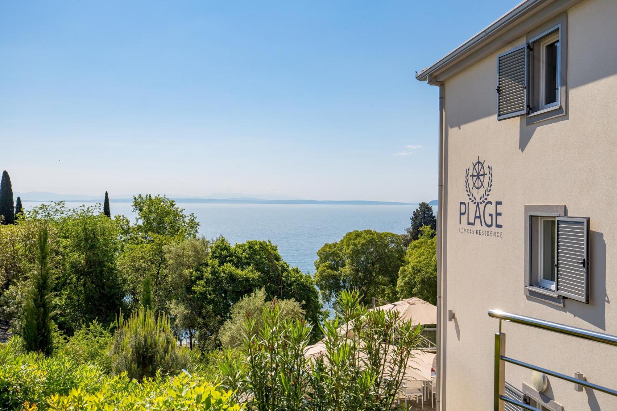 Plage Lovran Residence Bagian luar foto