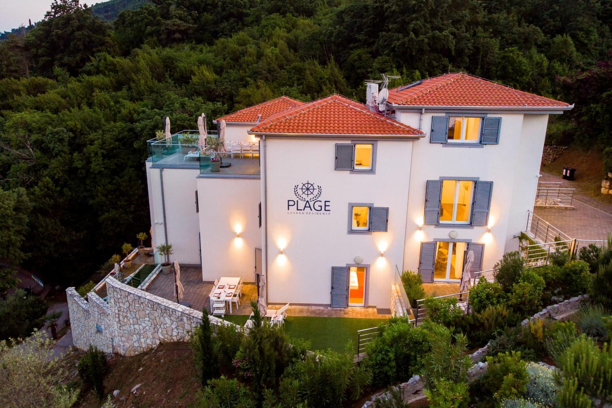 Plage Lovran Residence Bagian luar foto