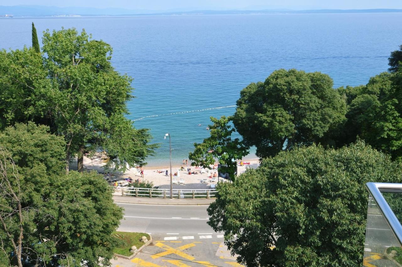 Plage Lovran Residence Bagian luar foto